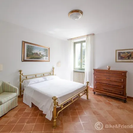 Royal Berloni * Candelara